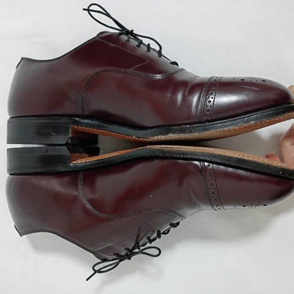 Johnston & Murphy Dress Shoes Men\'s Burgundy Oxford Brogue Cap Toe 9EEE/E main image 9